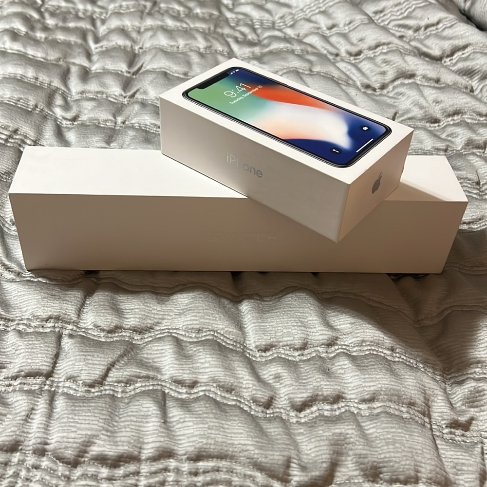 Apple iPhone X Box - Picture 6 of 6